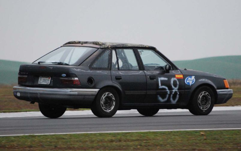 Illustration for article titled The Top 100 Lemons Of The 24 Hours Of LeMons Arse Freeze-A-Palooza